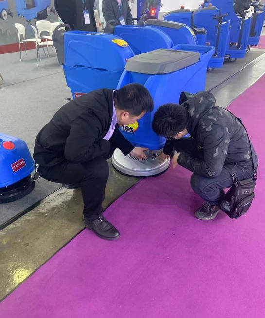 无锡小型电动洗地机是否适合用于环卫保洁
